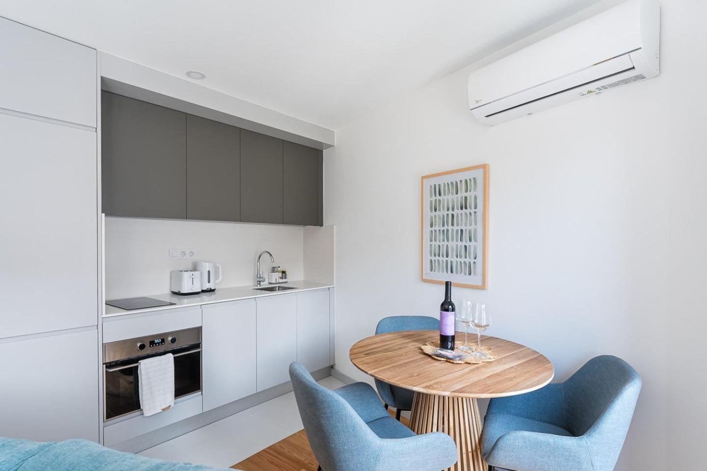 Guestready - Downtown Refuge With Private Parking Apartamento Porto Exterior foto